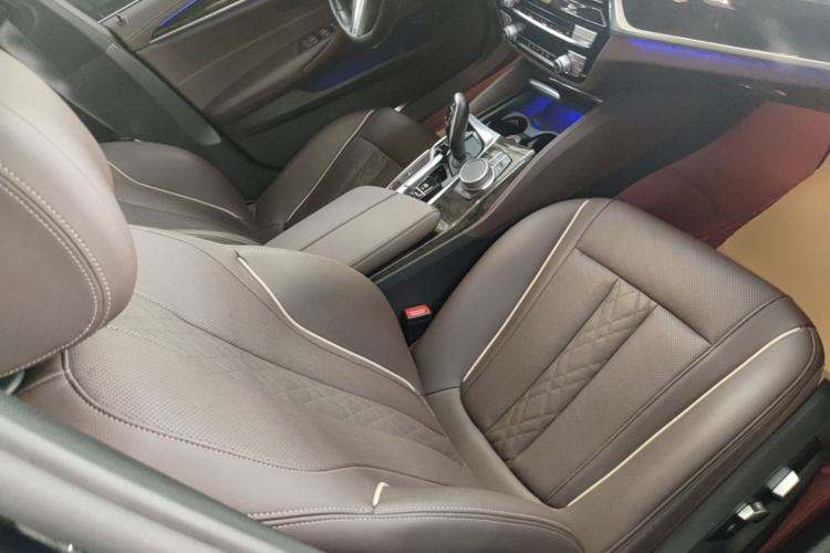 Used BMW 5 Series 2021 525Li M Sport Package Right Front Seat