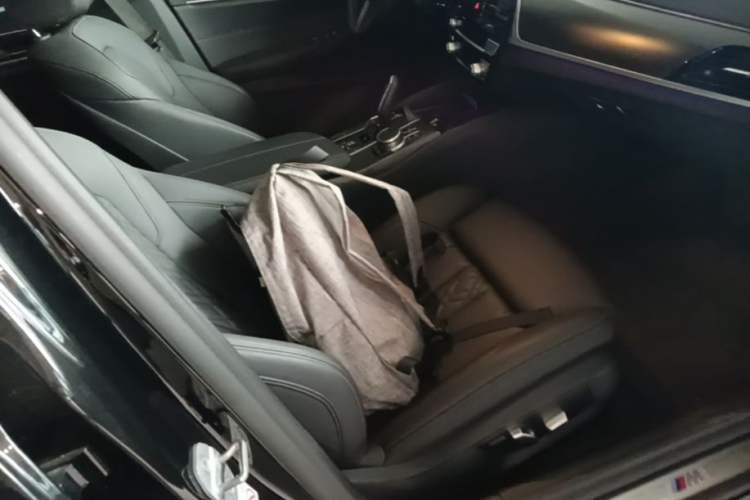 Used BMW 5 Series 2021 525i M Sport Package Right Front Seat
