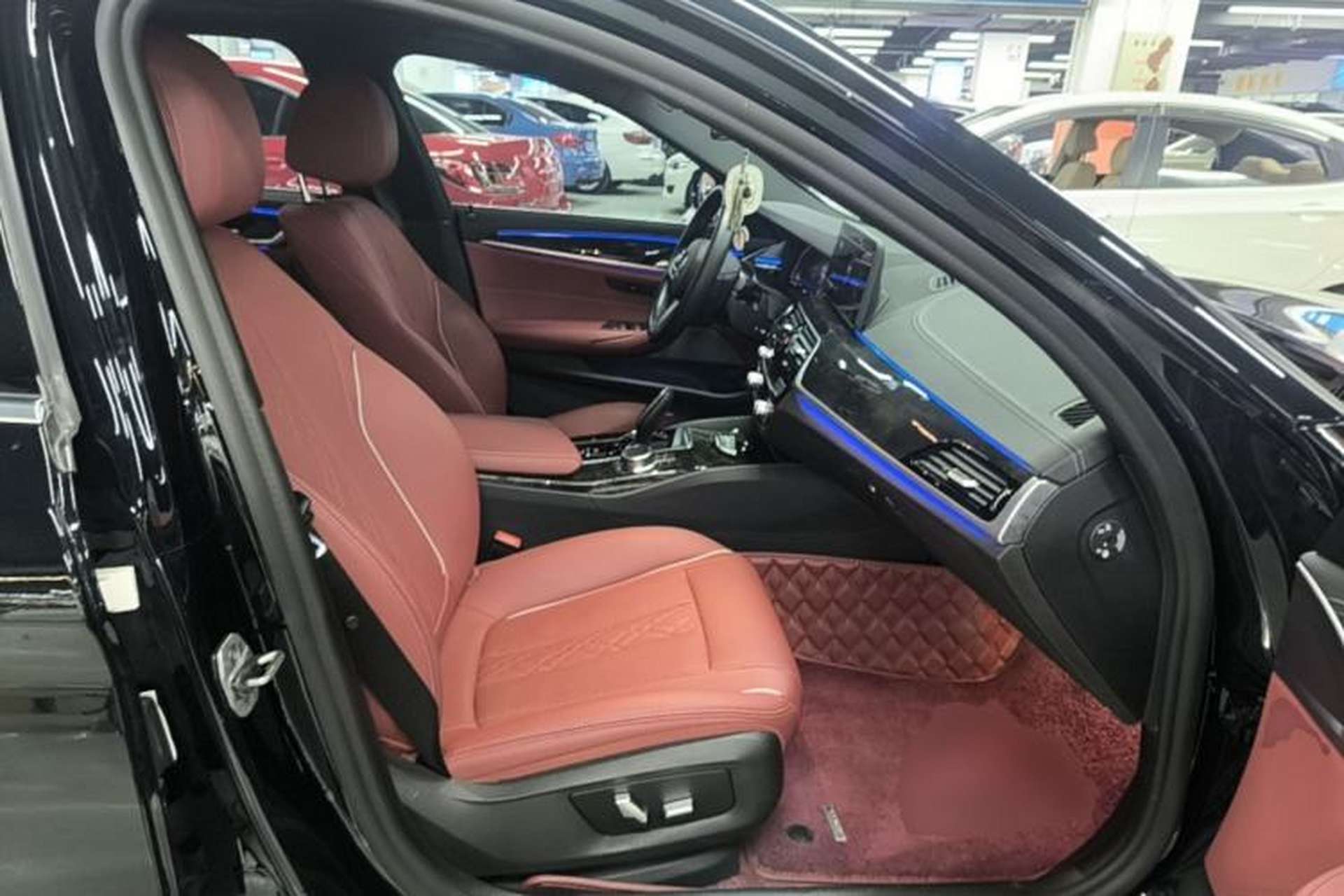 Used BMW 5 Series 2021 525Li M Sport Package Right Front Seat