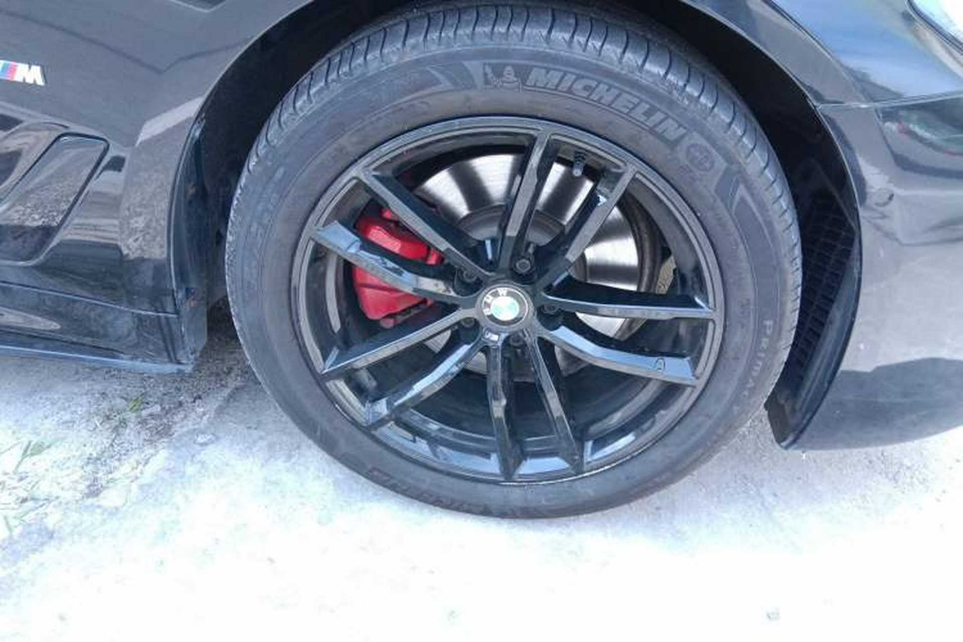 Used BMW 5 Series 2021 525Li M Sport Package Right Front Wheel Hub