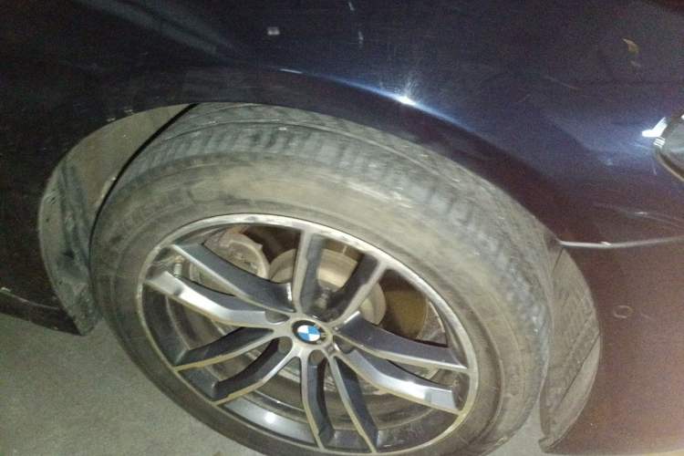 Used BMW 5 Series 2021 Facelifted 525Li M Sport Package Right Front Wheel Hub