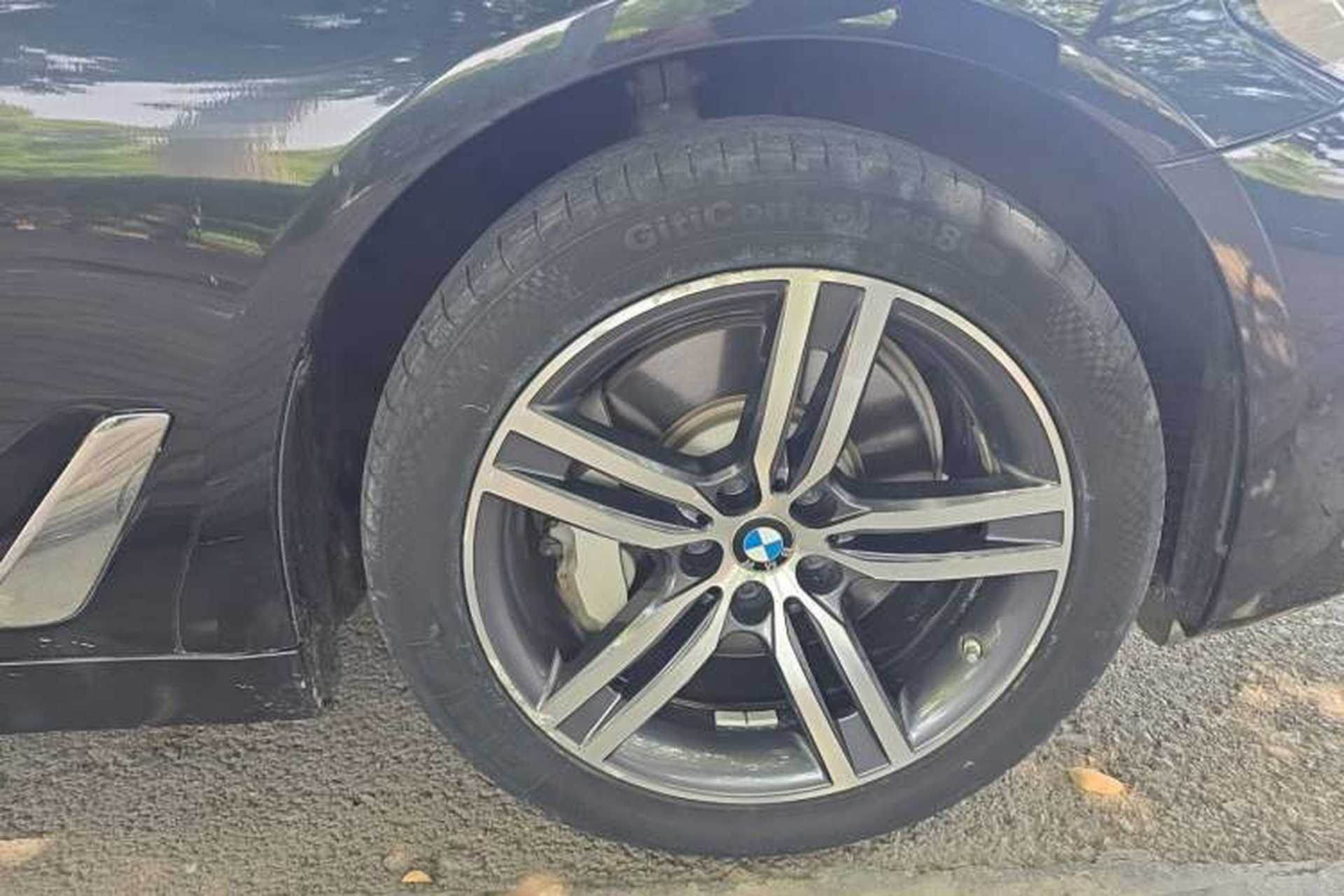 Used BMW 5 Series 2021 Restyled 530Li Leading Edition Luxury Package Right Front Wheel Hub