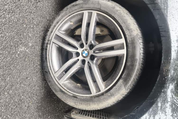 Used BMW 5 Series 2021 Restyled 530Li Leading Edition Luxury Package Right Front Wheel Hub