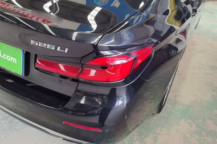 Used BMW 5 Series 2021 525Li Luxury Package Right Rear Taillight