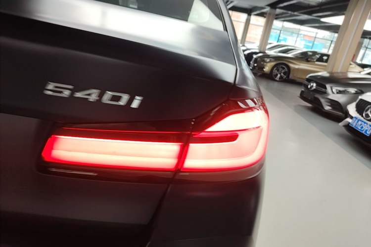 Used BMW 5 Series 2021 540i Sport Line M Sport Package Right Rear Taillight