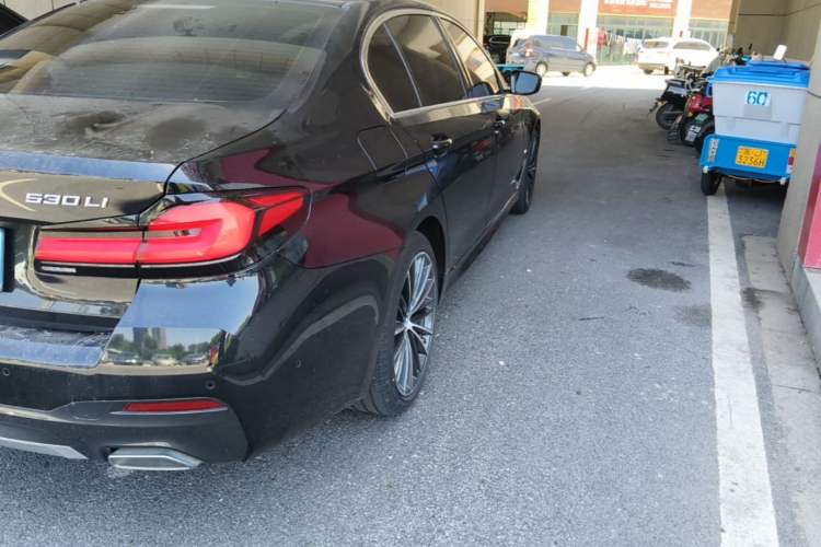 Used BMW 5 Series 2021 530Li Leading Model M Sport Package Right Rear Taillight