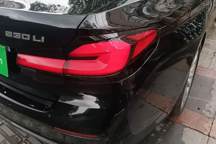 Used BMW 5 Series 2021 530Li Luxury Edition Premium Package Right Rear Taillight