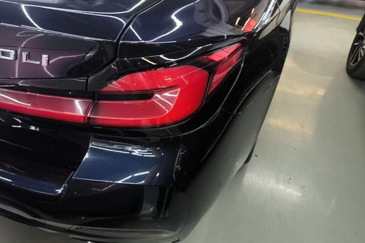 Used BMW 5 Series 2021 530Li Leading Model M Sport Package Right Rear Taillight