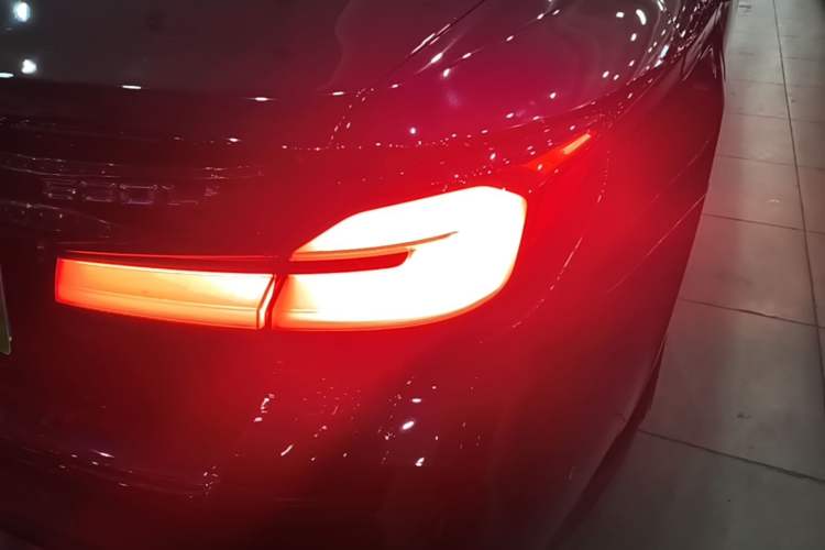 Used BMW 5 Series 2021 530Li Leading Model M Sport Package Right Rear Taillight