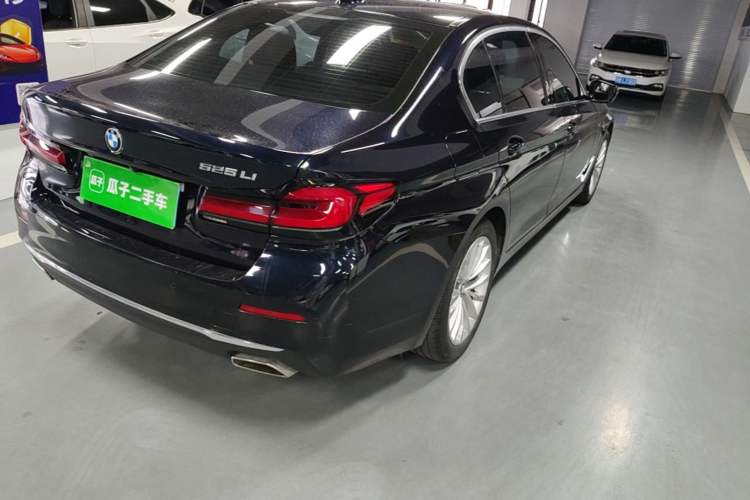 Used BMW 5 Series 2021 525Li Luxury Package Right Rear Taillight