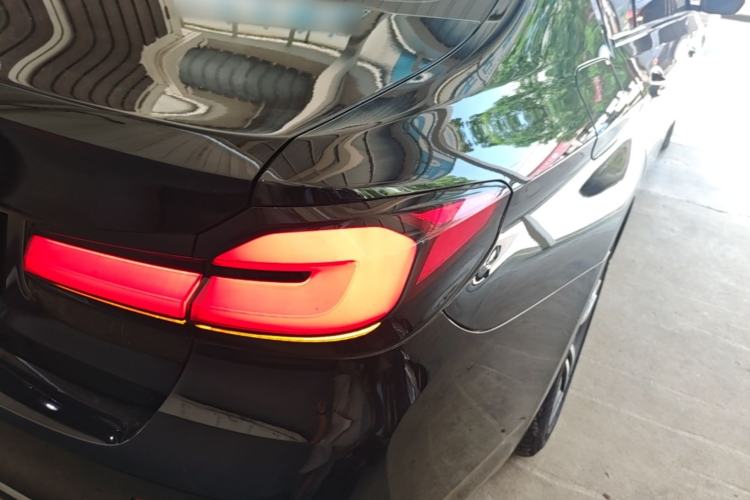Used BMW 5 Series 2021 530Li Leading Luxury Package Right Rear Taillight