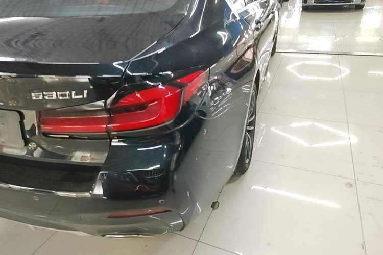 Used BMW 5 Series 2021 Facelifted 525Li M Sport Package Right Rear Taillight