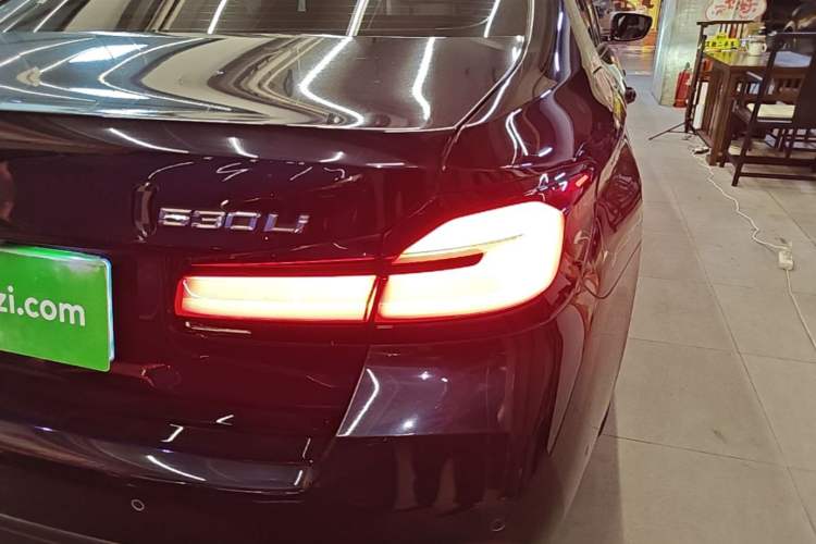 Used BMW 5 Series 2021 530Li Leading Model M Sport Package Right Rear Taillight