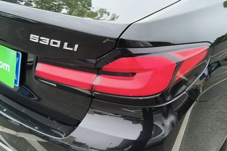 Used BMW 5 Series 2021 530Li Leading Luxury Package Right Rear Taillight
