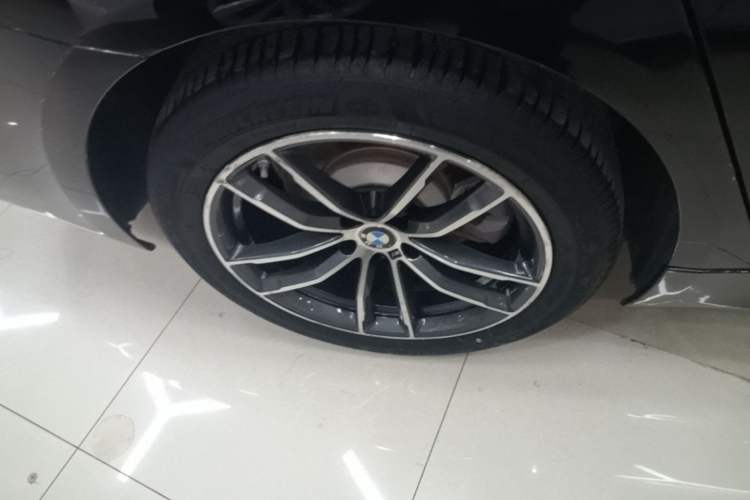 Used BMW 5 Series 2021 525Li M Sport Package Right Rear Wheel Hub