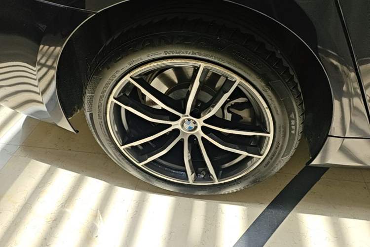 Used BMW 5 Series 2021 Facelifted 525Li M Sport Package Right Rear Wheel Hub