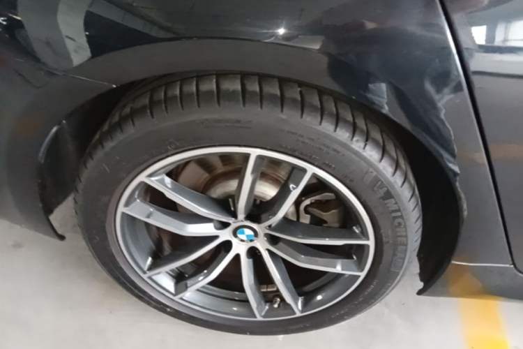 Used BMW 5 Series 2021 525i M Sport Package Right Rear Wheel Hub