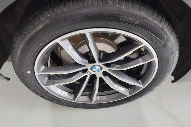 Used BMW 5 Series 2021 Facelifted 525Li M Sport Package Right Rear Wheel Hub