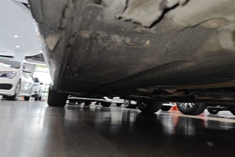 Used BMW 5 Series 2021 Updated 530Li Luxury Package Premium Edition Right Side Sill
