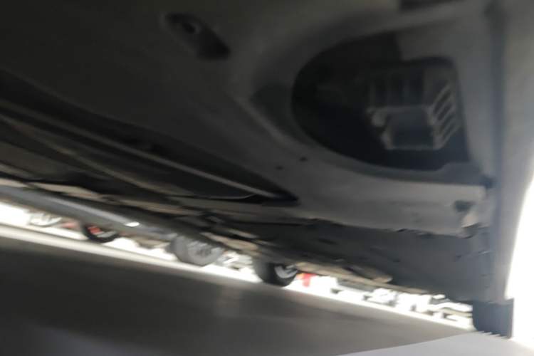 Used BMW 5 Series 2021 530Li Leading Luxury Package Right Side Sill