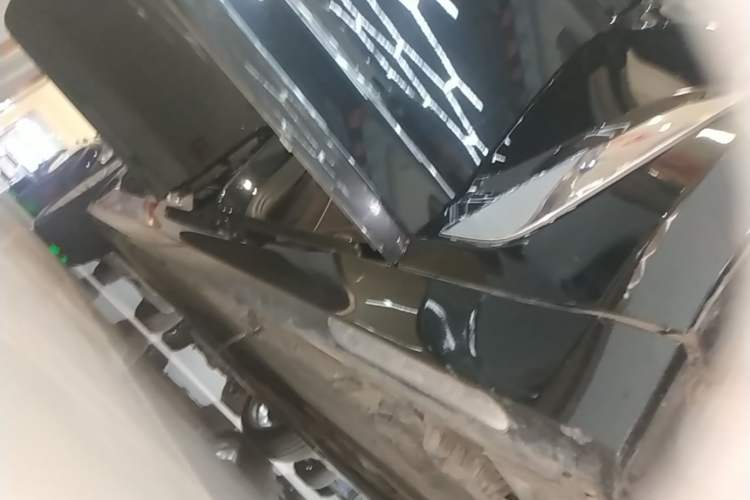 Used BMW 5 Series 2021 530Li Luxury Edition Premium Package Right Side Sill