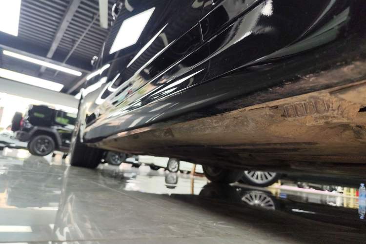 Used BMW 5 Series 2021 530i M Sport Package Right Side Sill