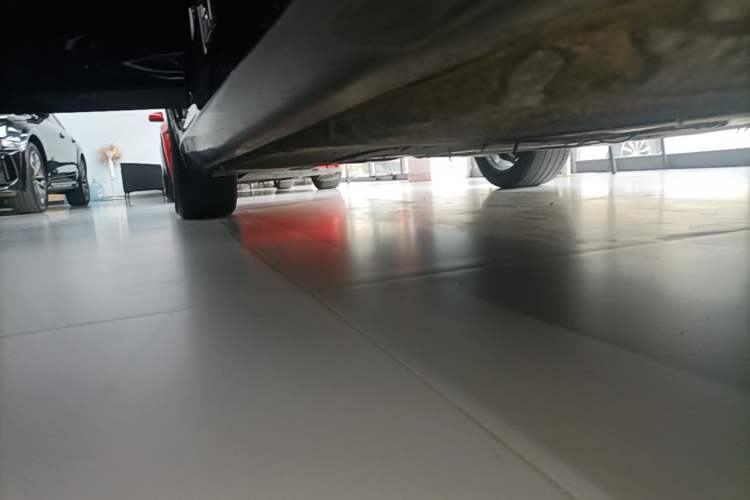 Used BMW 5 Series 2021 525Li M Sport Package Right Side Sill