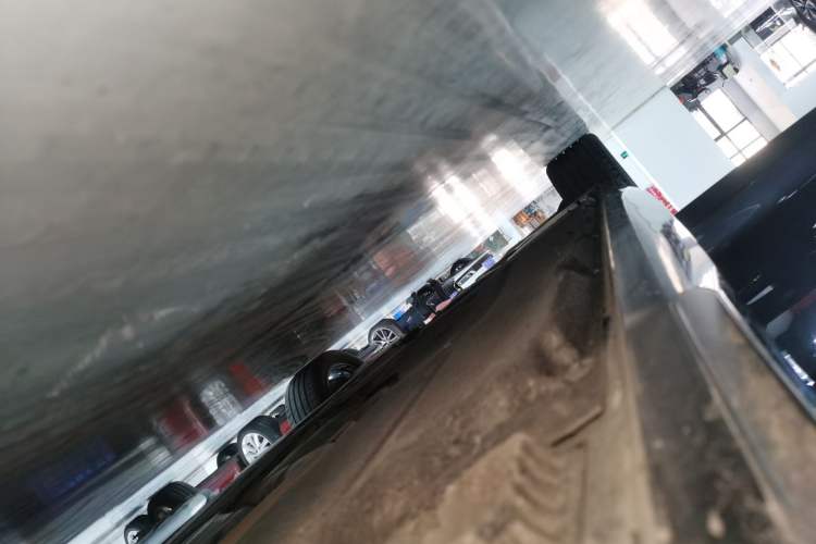 Used BMW 5 Series 2021 525Li M Sport Package Right Side Sill