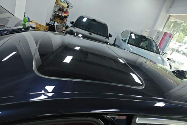 Used BMW 5 Series 2021 525Li M Sport Package Roof