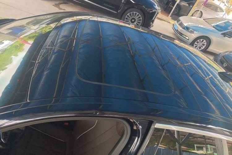 Used BMW 5 Series 2021 Facelifted 525Li M Sport Package Roof
