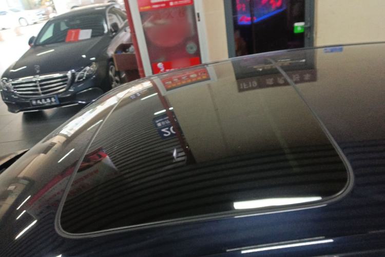 Used BMW 5 Series 2021 525Li Luxury Package Roof