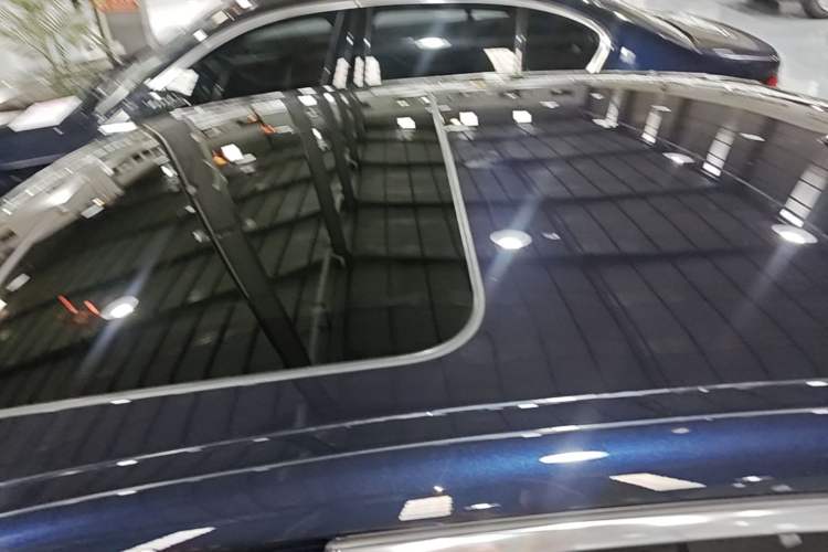 Used BMW 5 Series 2021 525Li M Sport Package Roof