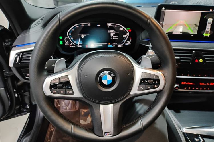 Used BMW 5 Series 2021 530Li Leading Model M Sport Package Steering Wheel