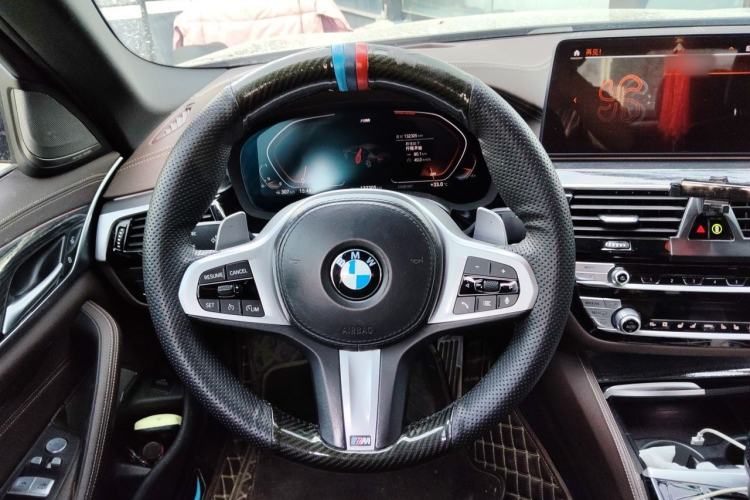 Used BMW 5 Series 2021 530Li Luxury Edition M Sport Package Steering Wheel