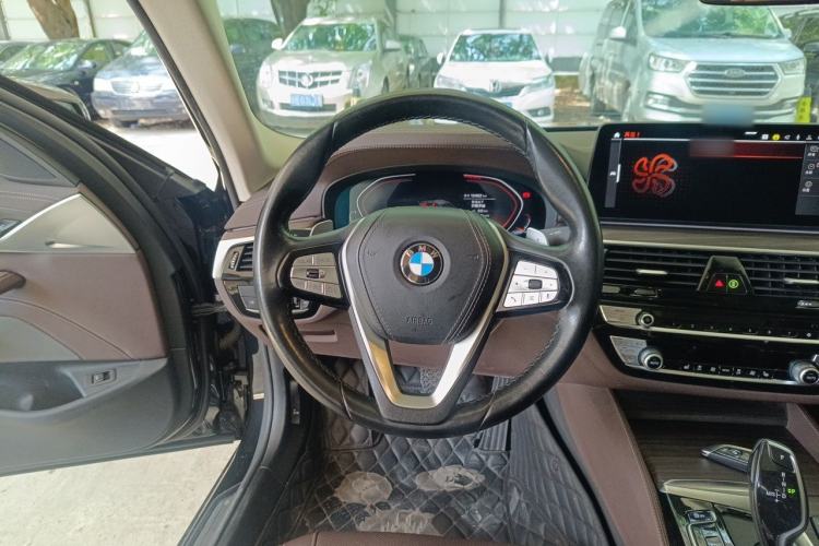 Used BMW 5 Series 2021 530Li xDrive Luxury Package Steering Wheel