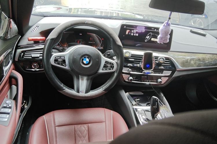 Used BMW 5 Series 2021 525Li M Sport Package Steering Wheel