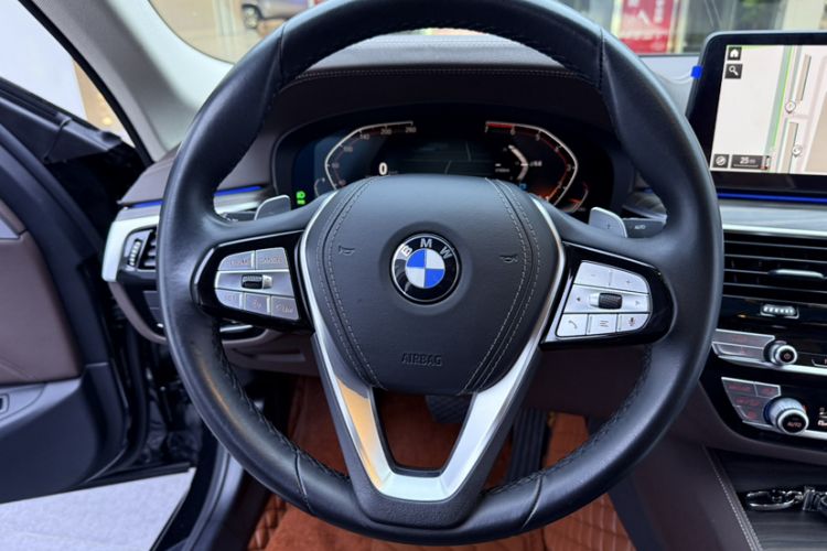 Used BMW 5 Series 2021 Updated 530Li Luxury Package Premium Edition Steering Wheel