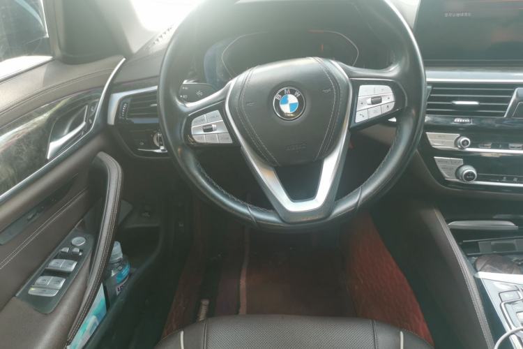Used BMW 5 Series 2021 525Li Luxury Package Steering Wheel