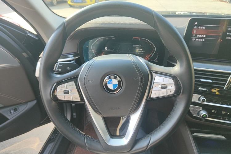 Used BMW 5 Series 2021 525Li Luxury Package Steering Wheel