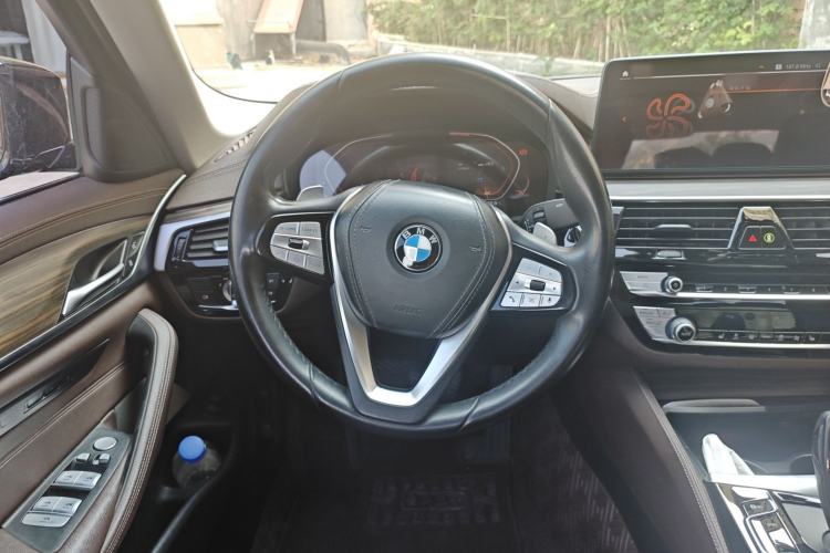 Used BMW 5 Series 2021 530Li Leading Luxury Package Steering Wheel
