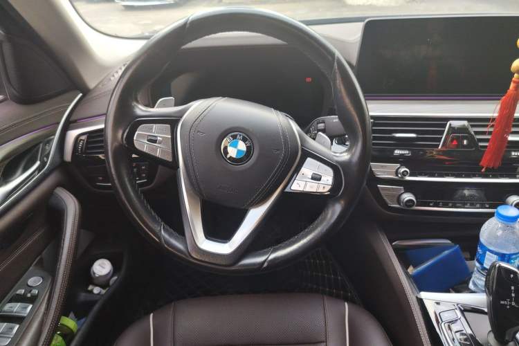 Used BMW 5 Series 2021 530Li Leading Luxury Package Steering Wheel