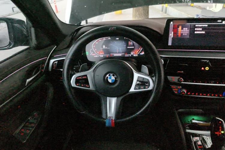 Used BMW 5 Series 2021 530Li Leading Model M Sport Package Steering Wheel