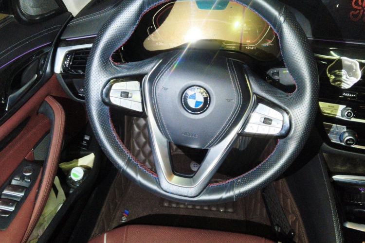 Used BMW 5 Series 2021 525Li Luxury Package Steering Wheel