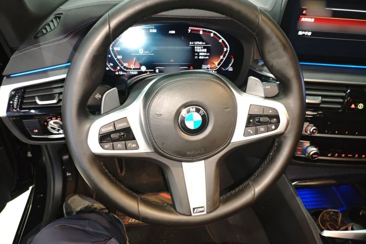 Used BMW 5 Series 2021 Facelifted 530Li Leading Edition M Sport Package Steering Wheel