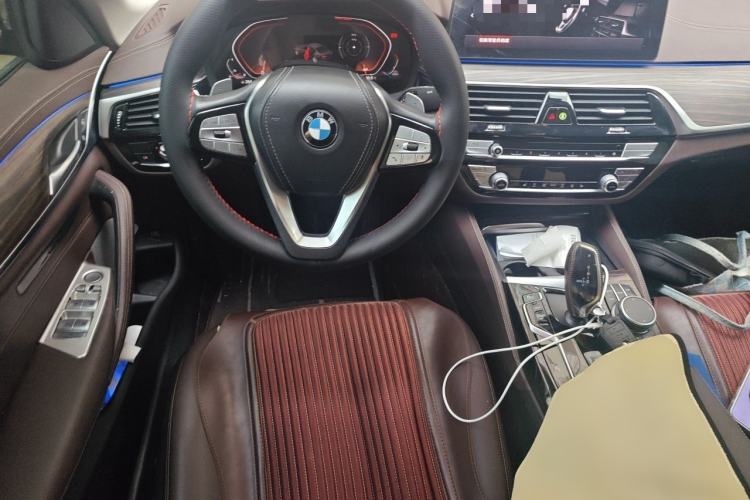 Used BMW 5 Series 2021 530Li Leading Luxury Package Steering Wheel
