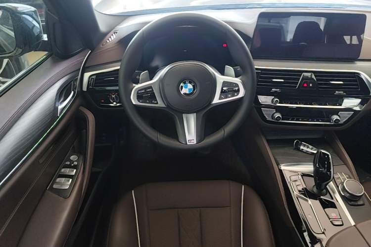 Used BMW 5 Series 2021 530Li xDrive M Sport Package Steering Wheel