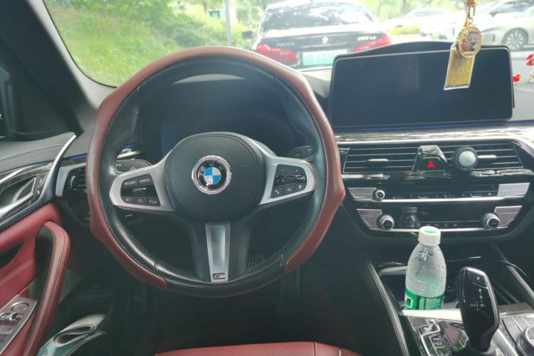 Used BMW 5 Series 2021 525Li M Sport Package Steering Wheel