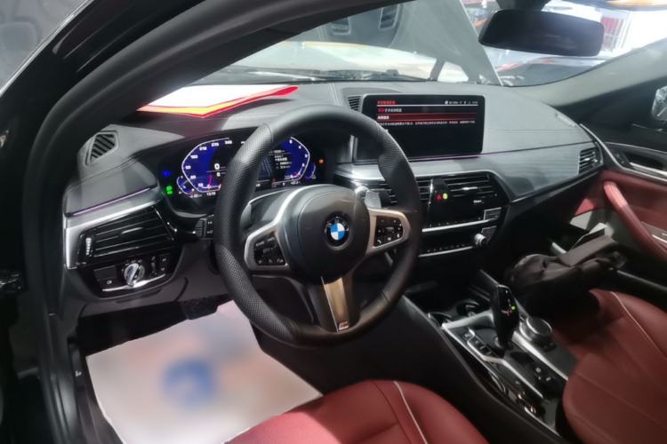 Used BMW 5 Series 2021 Facelifted 530Li Leading Edition M Sport Package Steering Wheel