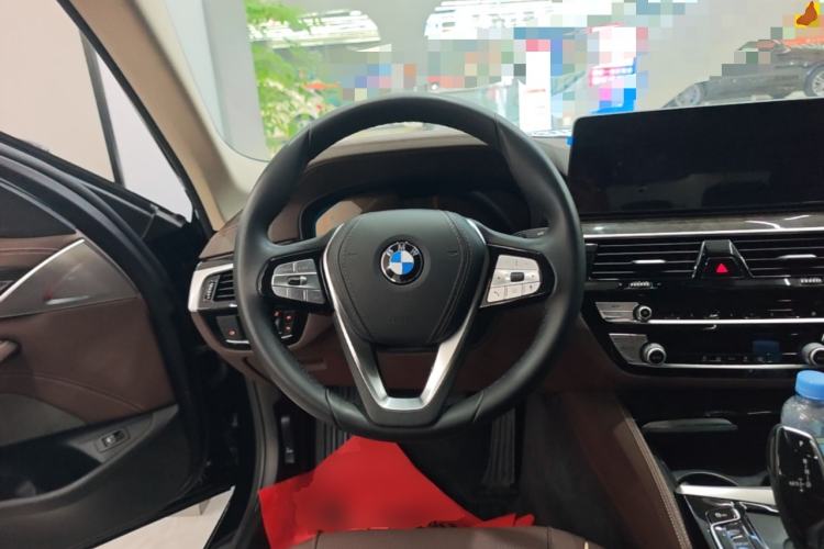 Used BMW 5 Series 2021 525Li Luxury Package Steering Wheel