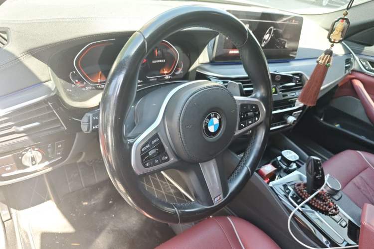 Used BMW 5 Series 2021 530Li Leading Model M Sport Package Steering Wheel